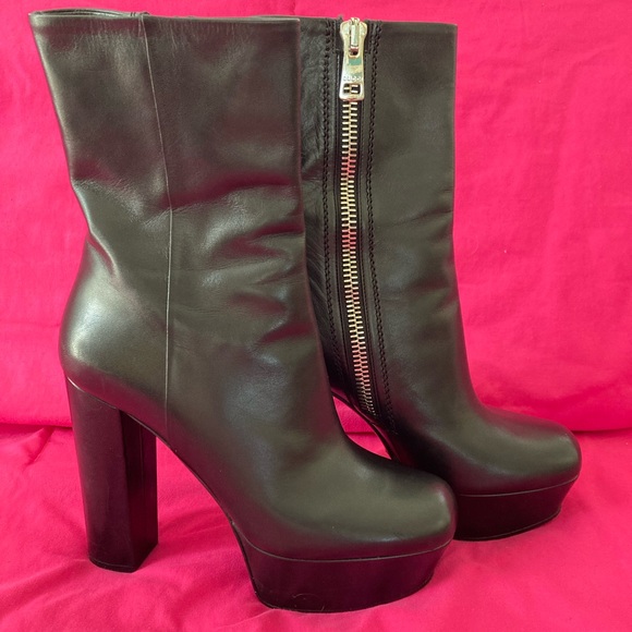 GUCCI black calf leather platform ankle boots - Picture 14 of 15